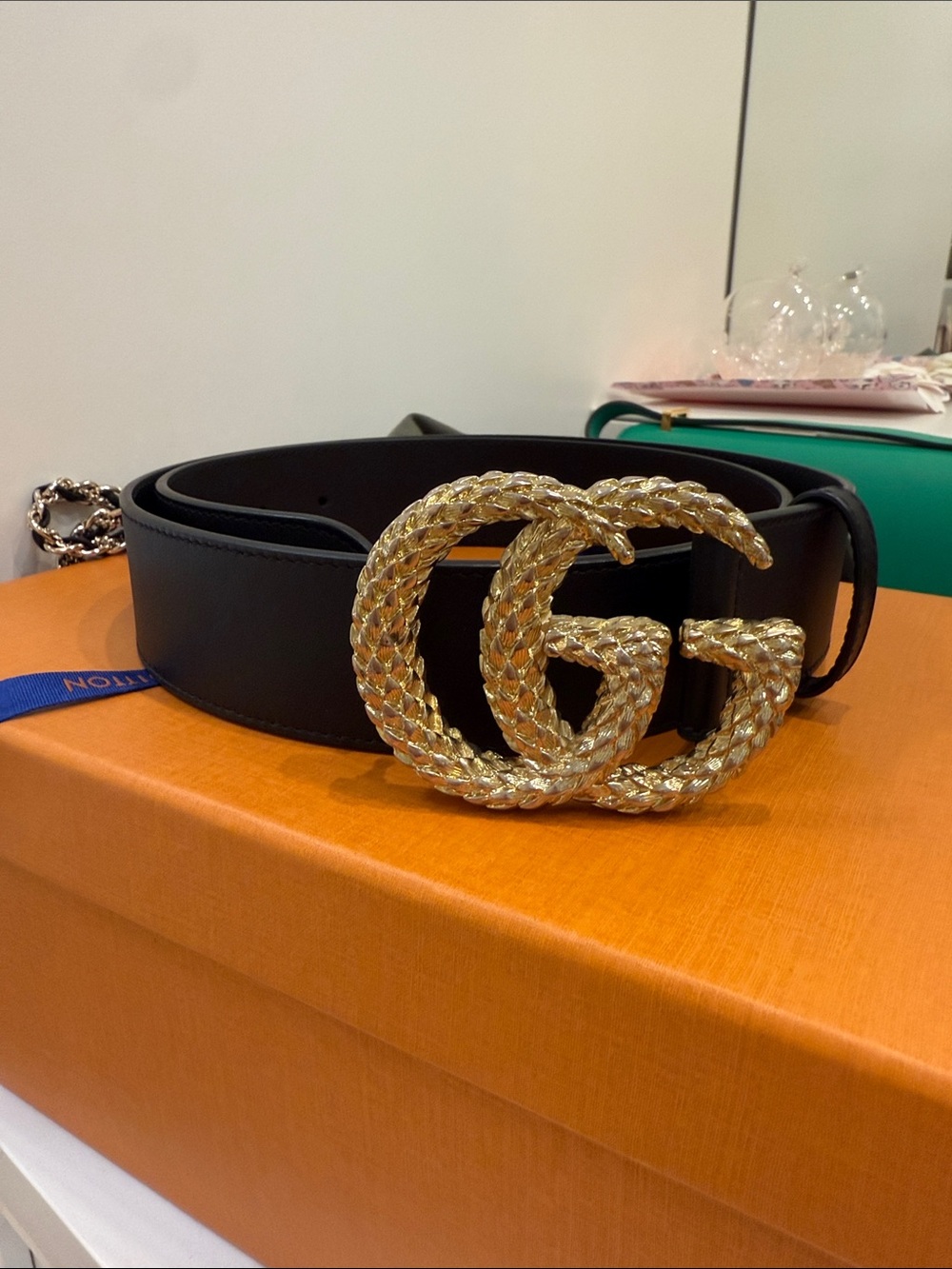 Gucci Black Leather Belt with Gold Braided Double G Buckle